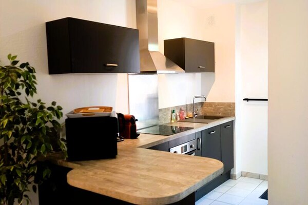 Luxe appartement met zwembadzicht in hartje Grimaud - thumbnail 4