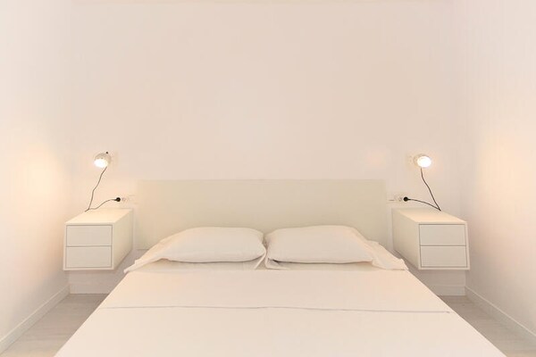 Appartement met zeezicht en terras op 250m van strand in Roses, Costa Brava - thumbnail 5