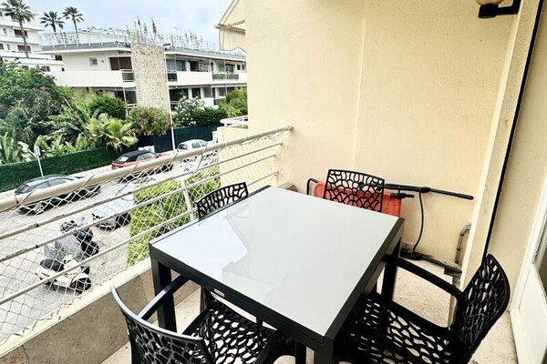 Stijlvol appartement in het hart van Cannes, vlakbij zee en Croisette - thumbnail 1
