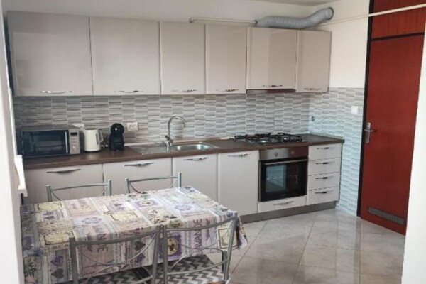 Appartement Eva Pula – Sfeervol verblijf met balkon vlakbij de Arena - thumbnail 4
