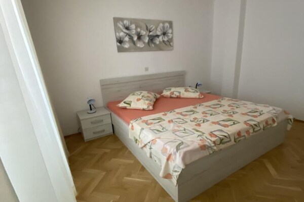 Ruim 3-slaapkamerappartement aan zee in Supetarska Draga, Rab - thumbnail 6