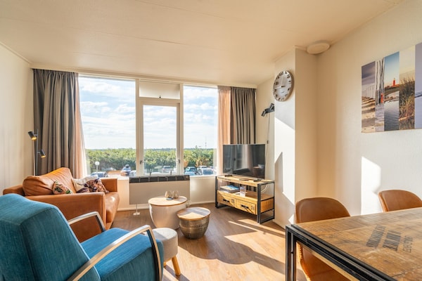 Sfeervol appartement Juliana 122 met balkon tussen bos en strand in De Koog - thumbnail 2