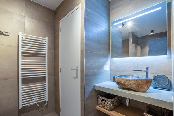 Modern hoekappartement met zeezicht en balkon in de duinen van De Koog - thumbnail 6