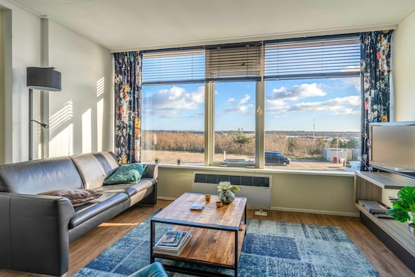 Modern appartement met balkon, uitzicht en bosligging in hartje De Koog - thumbnail 3