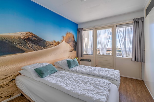 Modern appartement met balkon, uitzicht en bosligging in hartje De Koog - thumbnail 5