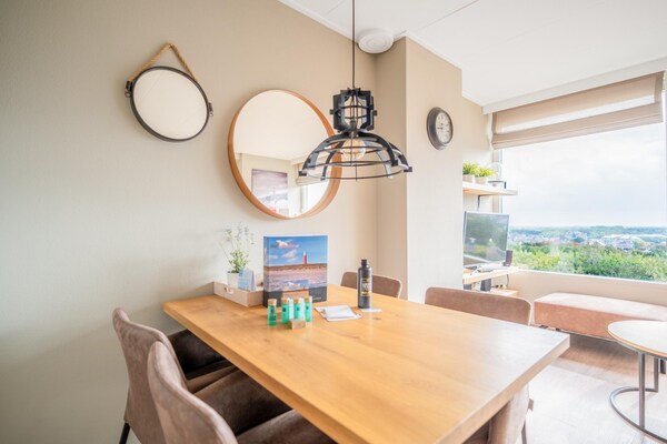 Sfeervol appartement met panoramisch uitzicht over De Koog en het Waddeneiland - thumbnail 5