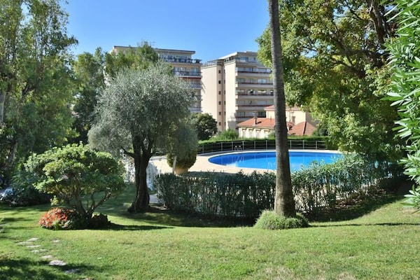 Licht appartement met 2 suites, zwembad en zeezicht nabij centrum Cannes - thumbnail 5