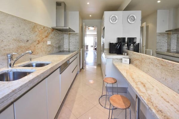Licht appartement met 2 suites, zwembad en zeezicht nabij centrum Cannes - thumbnail 6