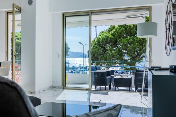 90m² appartement op de Croisette met terras en zeezicht - thumbnail 5