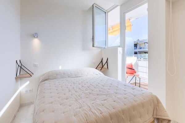 Stijlvol 2-kamer appartement met terras in privé domein Palm Beach, Cannes - thumbnail 5