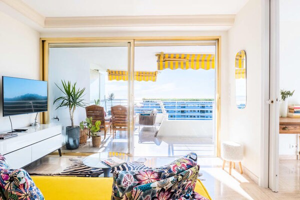 Luxe appartement met panoramisch zeezicht en zwembad in Cannes - thumbnail 2