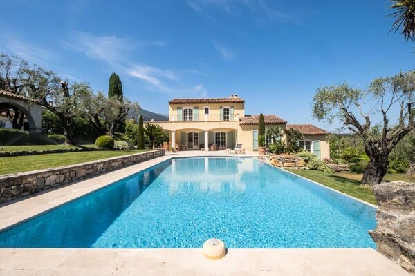 Provençaalse droomvilla van 280m² met privézwembad nabij Cannes en Nice - thumbnail 1