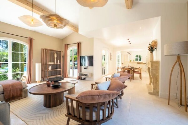 Provençaalse droomvilla van 280m² met privézwembad nabij Cannes en Nice - thumbnail 3