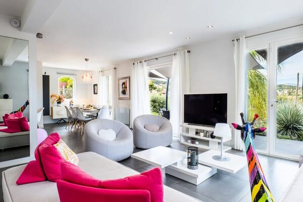 Luxe villa met privézwembad en zeezicht bij Golfe-Juan - 10 personen - thumbnail 5