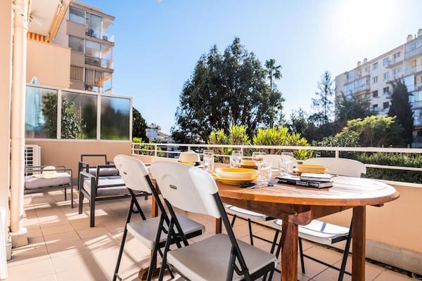 Licht appartement met terras, op 15 minuten lopen van het Palais - thumbnail 1