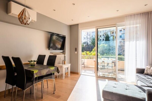 Licht appartement met terras, op 15 minuten lopen van het Palais - thumbnail 6