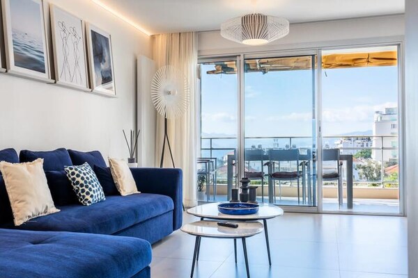 Prachtig appartement in Cannes met panoramisch zeezicht en 3 suites - thumbnail 1