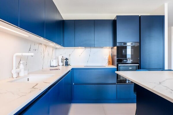 Prachtig appartement in Cannes met panoramisch zeezicht en 3 suites - thumbnail 2