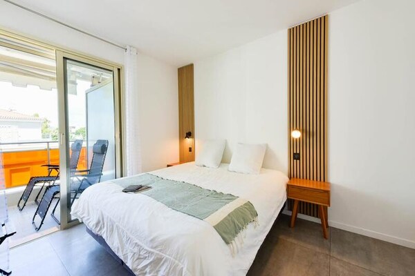 Gerennoveerd 2-kamerappartement met terras op 7 minuten van strand Cannes - thumbnail 3
