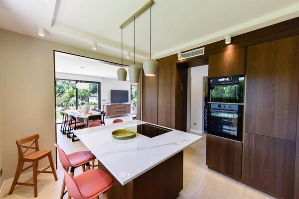 Luxe villa met 6 slaapkamers, privézwembad en tuin in Mougins - thumbnail 5