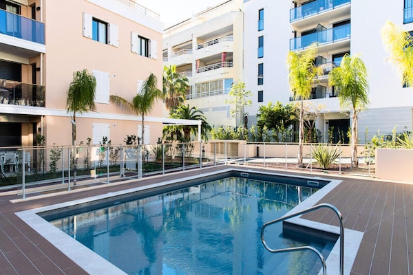 Elegant 2-slaapkamerappartement met zwembad op 100m van strand Cannes - thumbnail 3
