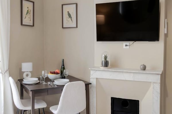 Gerenoveerd appartement in het hart van Cannes, vlakbij de Croisette - thumbnail 2