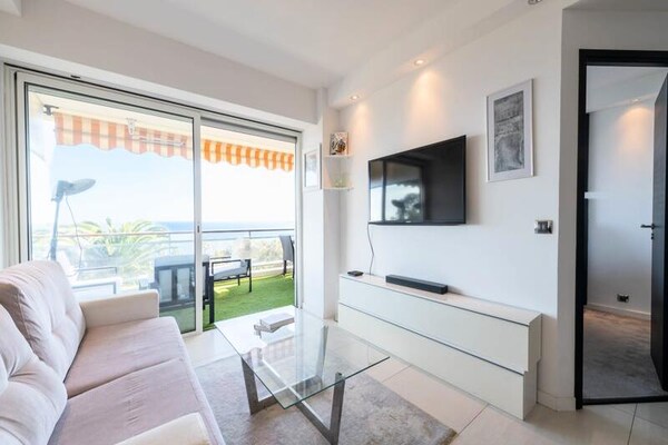 Elegant appartement met zeezicht, zwembad en privépad naar strand - thumbnail 4