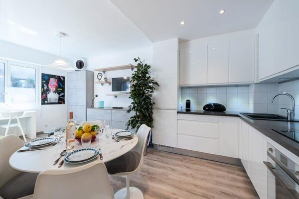 Licht appartement op de bovenste verdieping in het hart van Cannes - thumbnail 5