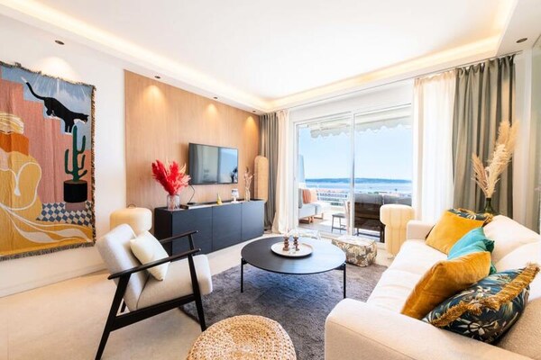 Elegant appartement in Cannes met panoramisch zeezicht en terras - thumbnail 1