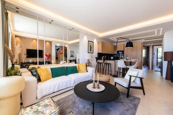 Elegant appartement in Cannes met panoramisch zeezicht en terras - thumbnail 4