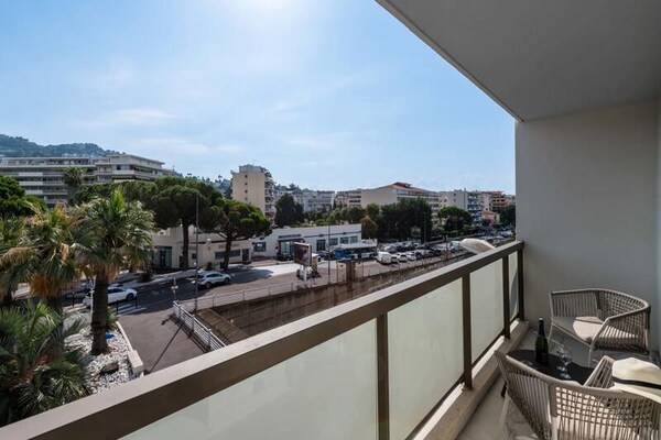 Modern appartement in hartje Cannes aan de Rue d'Antibes - thumbnail 2