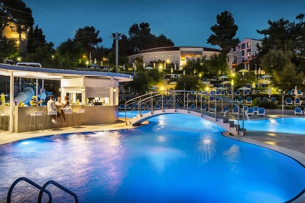 Modern appartement voor 4 personen in Resort Belvedere, Vrsar - thumbnail 6