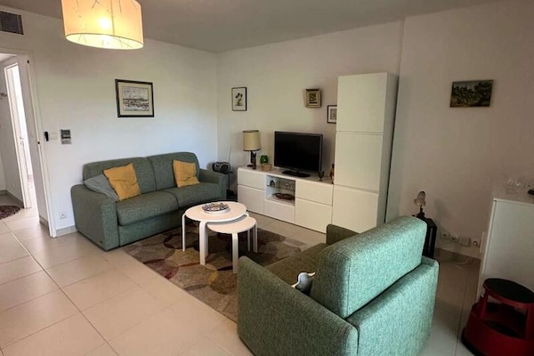Luxe appartement op de begane grond, 30 m² terras, zwembad, vlakbij strand - thumbnail 4