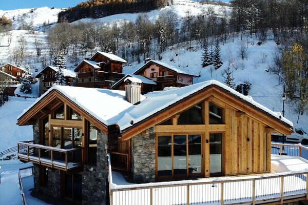 Chalet TaÏga: Luxe 14-persoons chalet in Saint Martin de Belleville - thumbnail 1