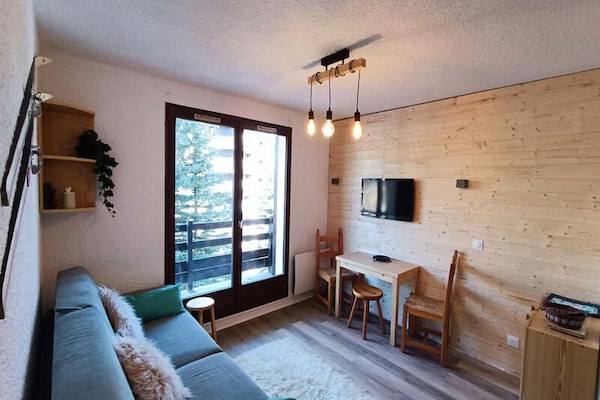 Knus appartement op 100m van de piste in Risoul met balkon en boszicht - thumbnail 3