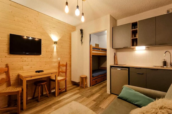 Knus appartement op 100m van de piste in Risoul met balkon en boszicht - thumbnail 4