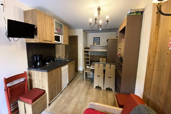 Knus appartement op 100m van de piste met panoramisch bergzicht in Risoul 1850 - thumbnail 2