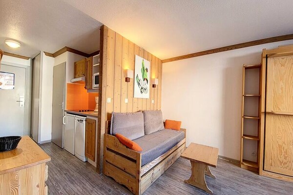 Zonnig studio-appartement op de eerste verdieping met balkon in Val d'Isère - thumbnail 4