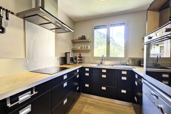 Ski-in/ski-out appartement voor 8 personen in Val d'Isère met uitzicht op Bellevarde - thumbnail 2