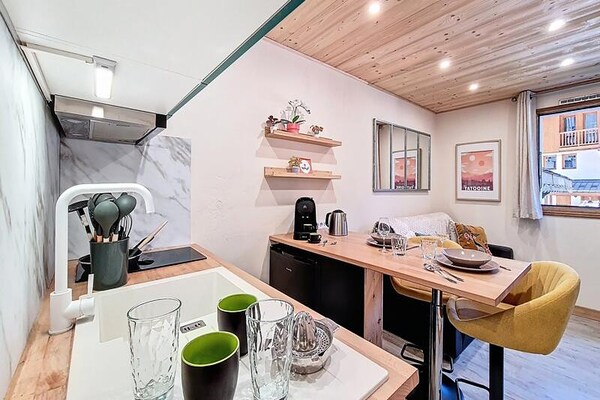 Studio aan de piste in Les Belleville met balkon op het zuiden - thumbnail 1