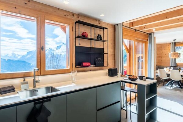 Chalet Tekoa in Manigod: 8 pers., 5 min. van de piste & sauna - thumbnail 6