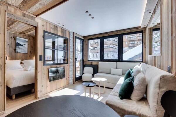 Sfeervol gerenoveerd studio-appartement op de piste in Val d'Isère - thumbnail 3