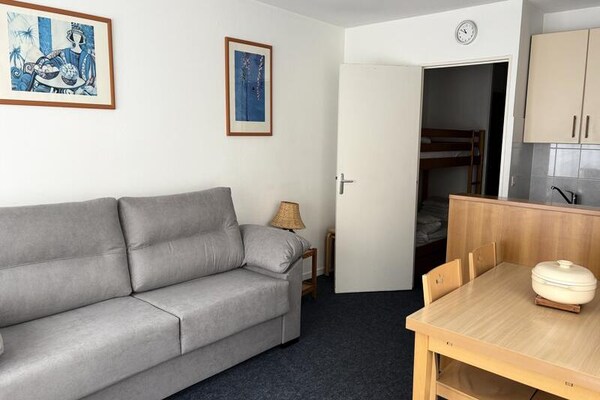 Knus appartement aan de piste met verwarmd zwembad en sauna in Eaux-Bonnes - thumbnail 4