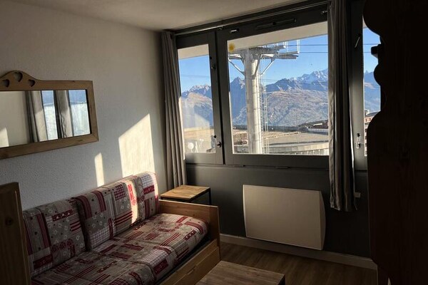 Gezellig ski-in/ski-out studio in La Plagne Aime 2000 met Mont Blanc uitzicht - thumbnail 1