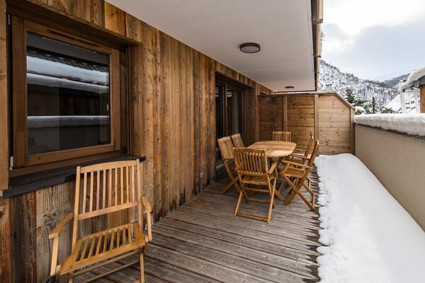 Rustiek appartement voor 8 personen met terras nabij de pistes in Saint-Sorlin-d'Arves - thumbnail 4