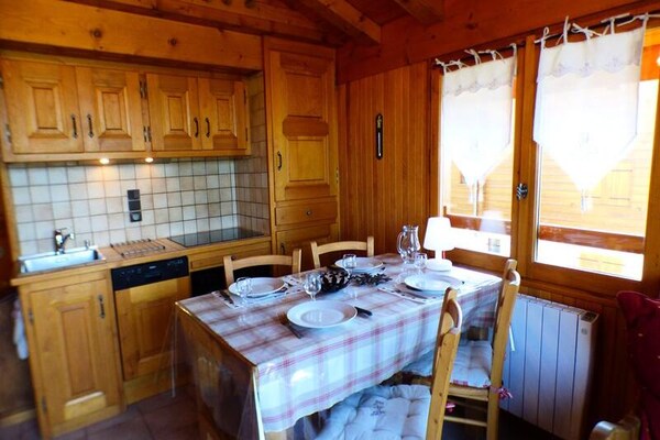 Knus appartement op de top van Les Saisies met panoramisch uitzicht - thumbnail 5