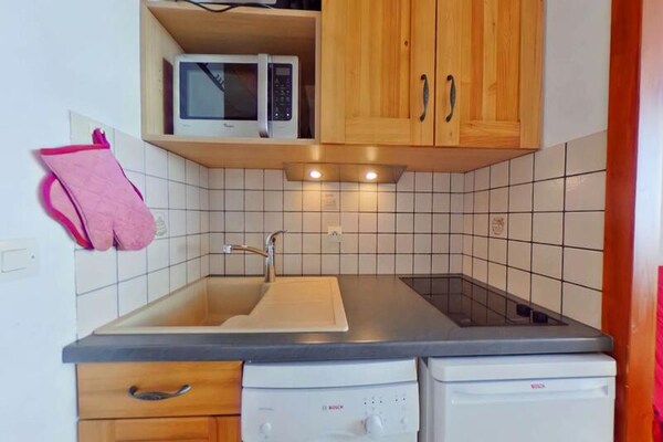 Knus studio-appartement op het zuiden met uitzicht op Mont Bisanne - thumbnail 2