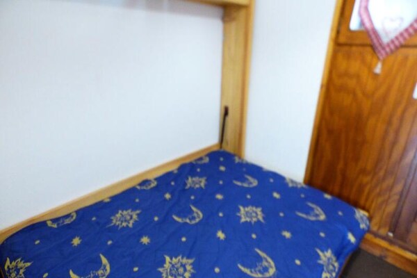 Knus appartement in Hauteluce met balkon en uitzicht op Mont Bisanne - thumbnail 5