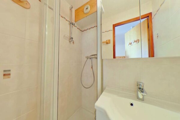 Knus appartement in Hauteluce met balkon en uitzicht op Mont Bisanne - thumbnail 6