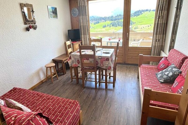 Zonnig appartement op het zuiden met uitzicht op de Mont Bisanne - thumbnail 1